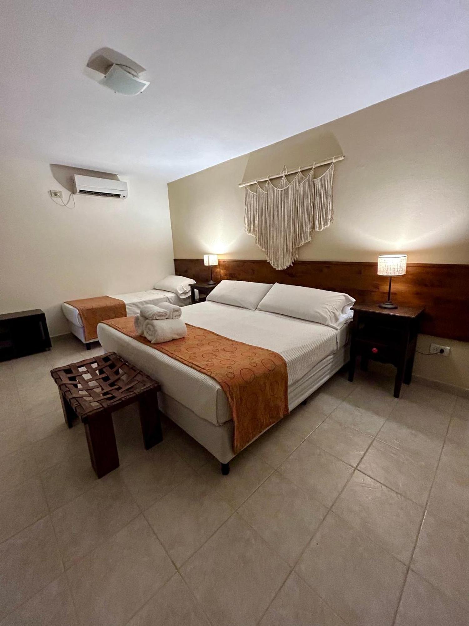 Hotel Plaza Кафайяте Экстерьер фото