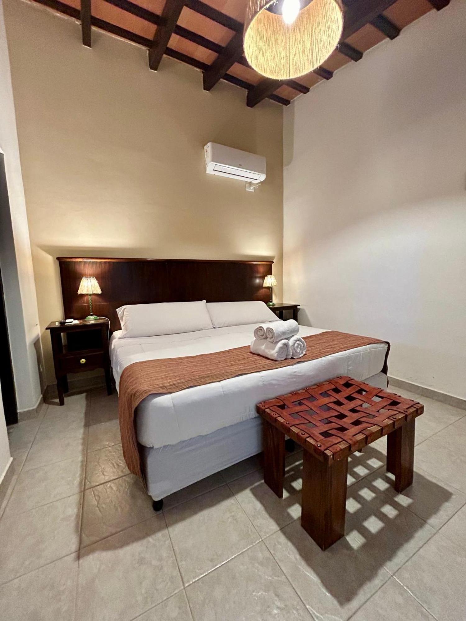 Hotel Plaza Кафайяте Экстерьер фото